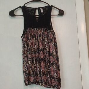 Xhilaration Black Lace Sleeveless Top